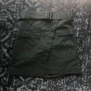 Banana republic wrap effect cargo skirt